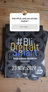 En bild på Tina Sayed Nestius bok Bli Digitalt Smart – sociala medier för företag, med en frågedekal där det står Vad vill du veta om sociala medier?